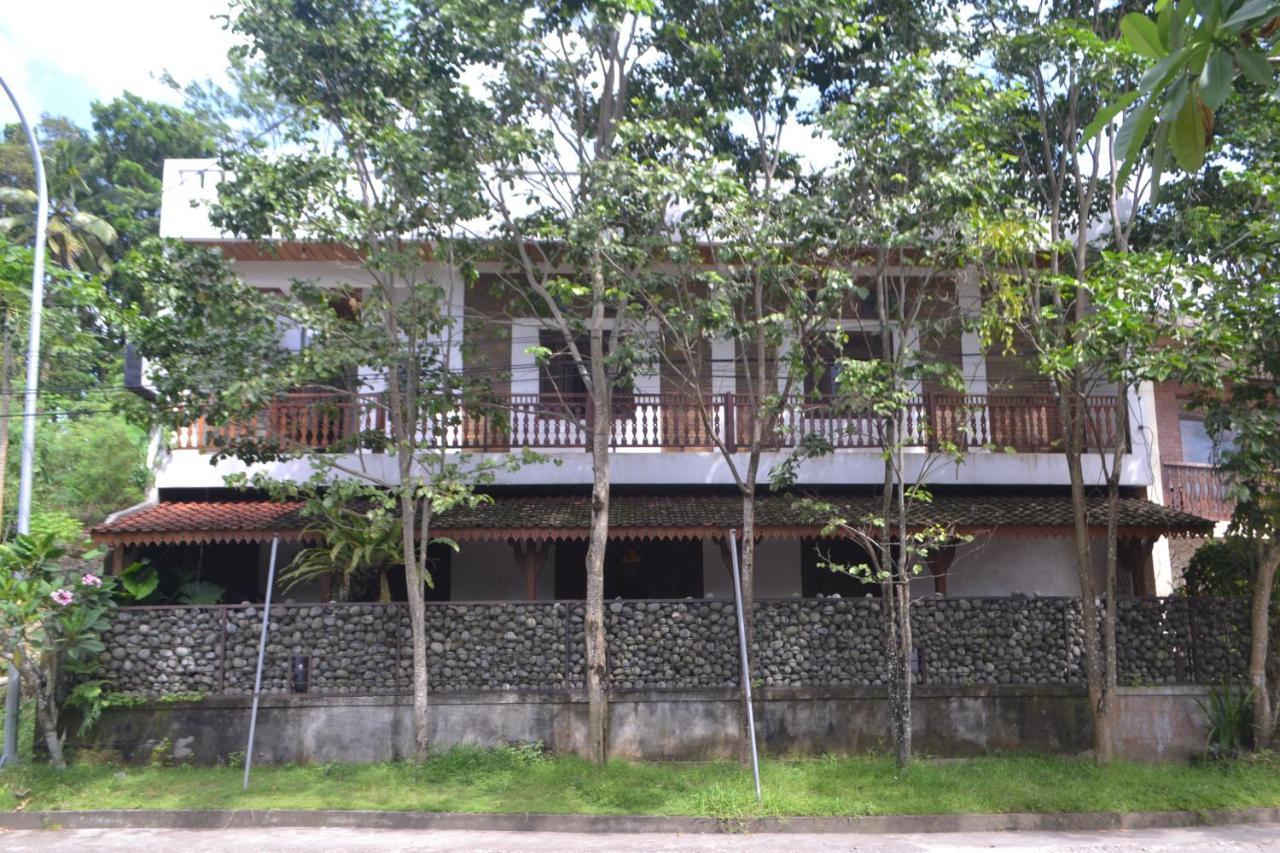 Hotel Batukaras Kalaras Kültér fotó