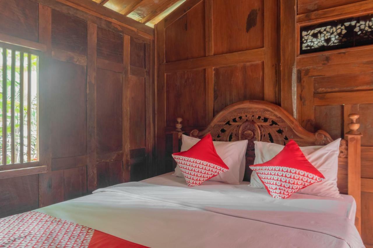 Hotel Batukaras Kalaras Kültér fotó