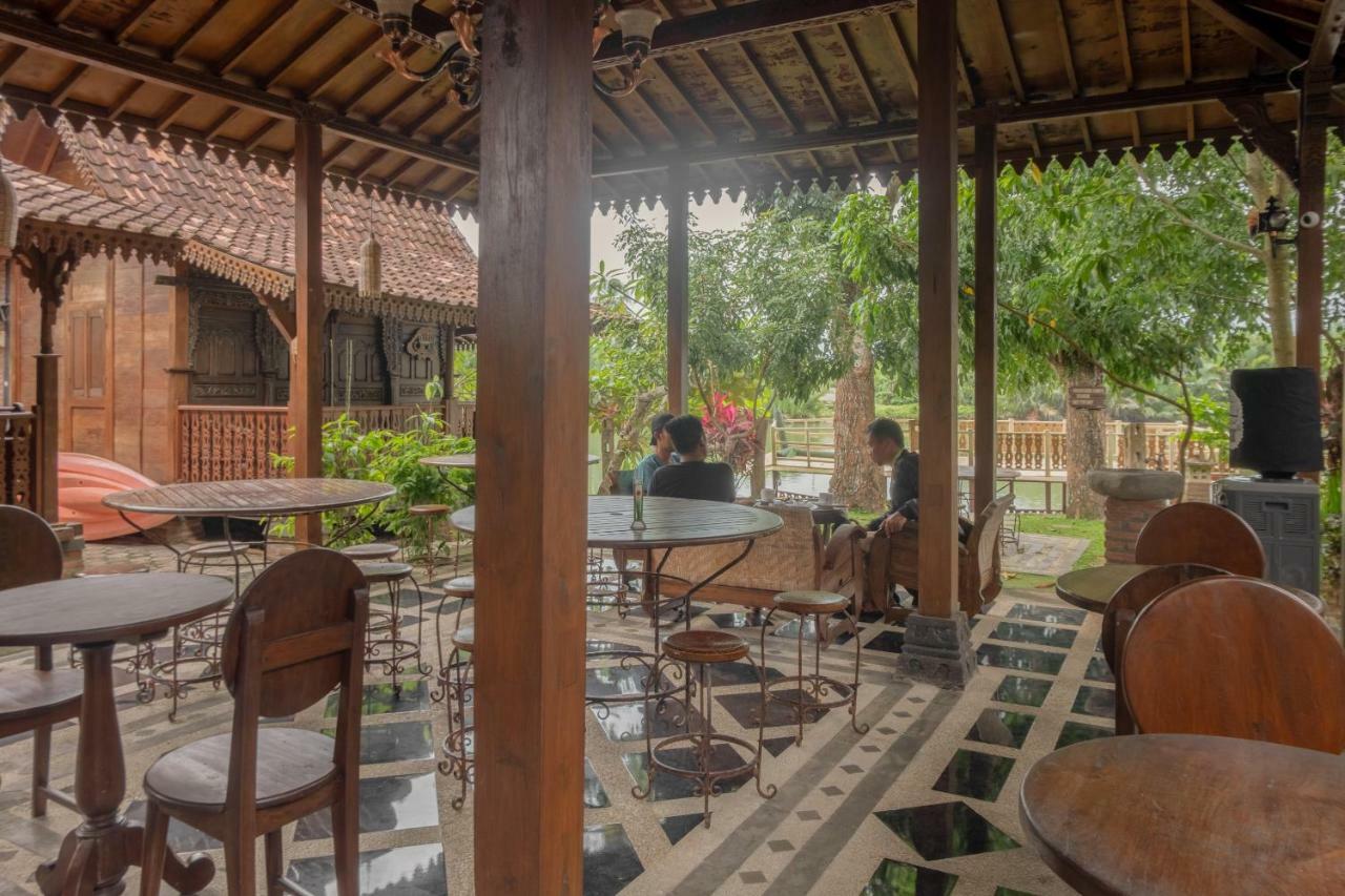 Hotel Batukaras Kalaras Kültér fotó