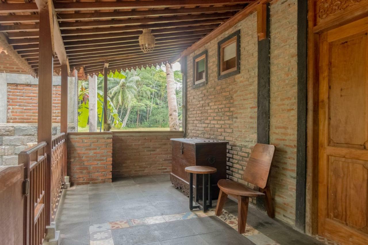 Hotel Batukaras Kalaras Kültér fotó